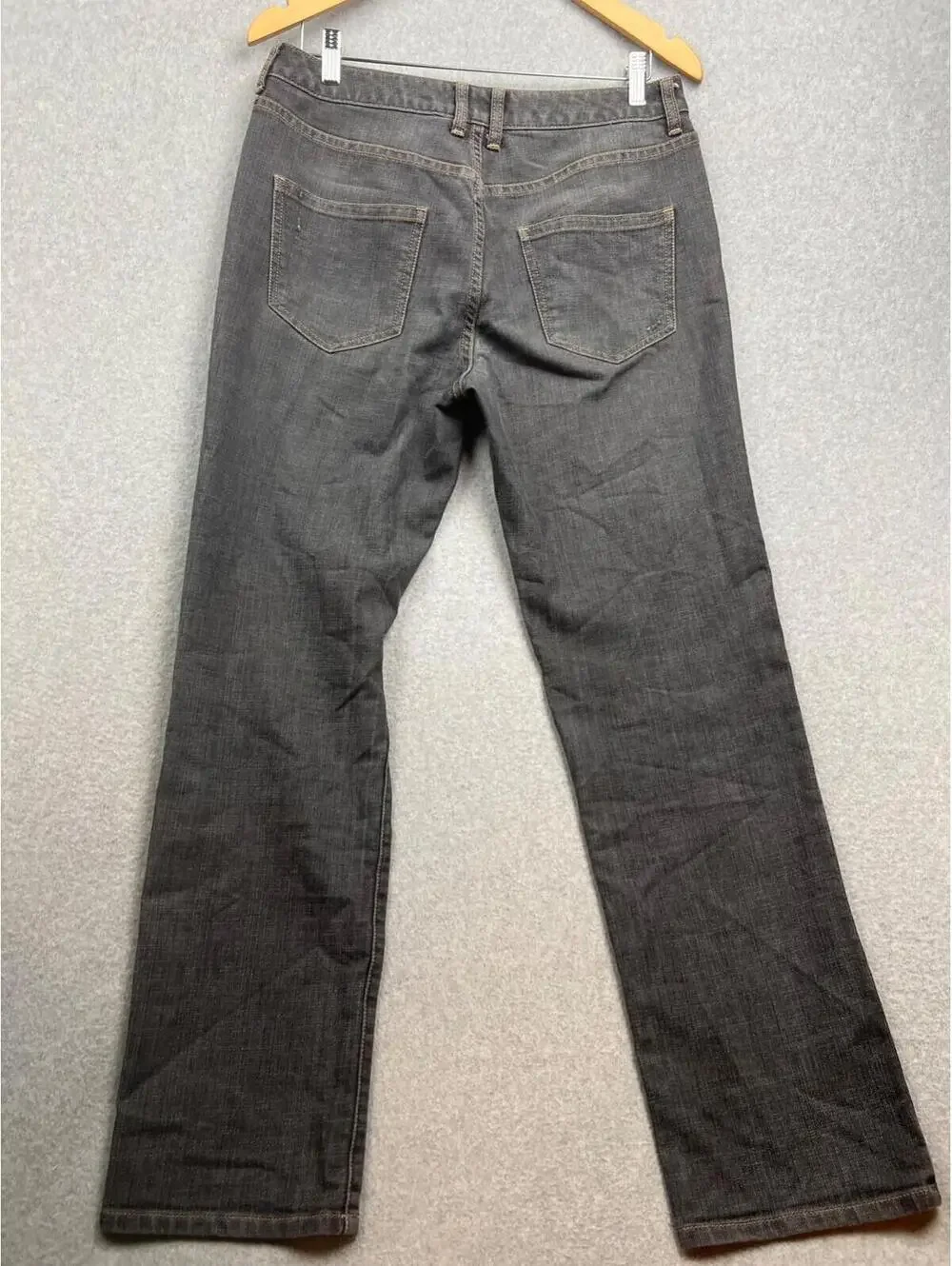 Chicos Denim Jeans Womens M / 8 Classic Platinum Straight Leg Casual Gray